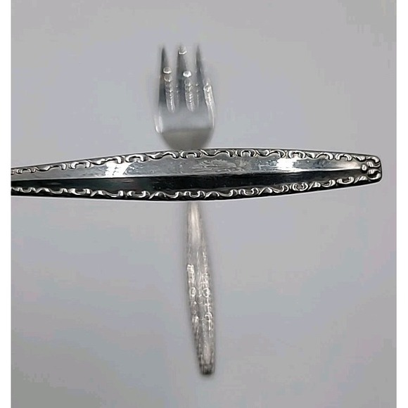 Oneida Other - Set of 2 1881‎ Rogers Oneida Ltd TRIPOLI Pattern Stainless Steel Serving Forks